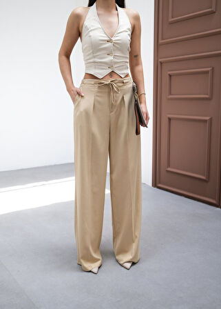 Beli̇ Lasti̇k Ve Bağcikli Geni̇ş Paça Pantolon