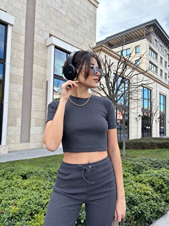 Bol paça pantolonlu alt üst takım