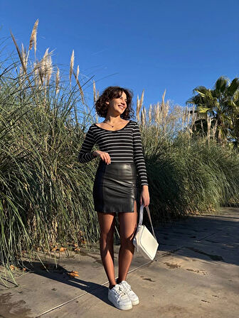 V yaka çizgili bluz siyah A3699