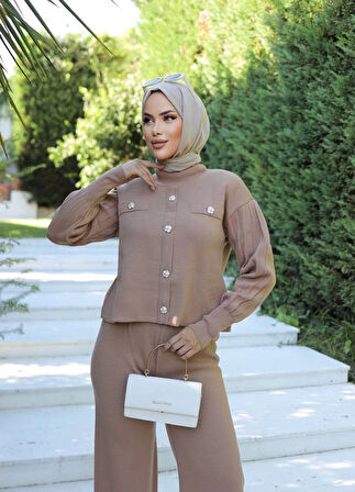 Taş düğmeli ikili triko takım vizon