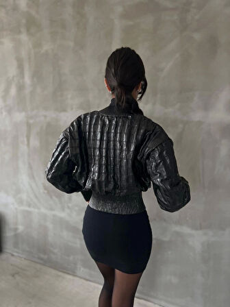 Beli büzgülü crop deri ceket siyah