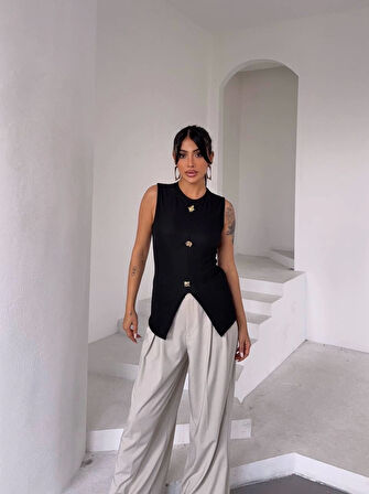 Kadın siyah bisiklet yaka gold düğmeli ottoman bluz s2310