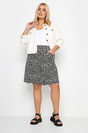 Büyük Beden Beli Lastikli Desenli Bol Kesim Likralı Şort 145050