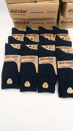 DÜNDAR ERKEK LAMSWOOL (YÜN) ÇORAP; KIŞLIK; DİKİŞSİZ/SOFT YIKAMA/KOKULU; TAMAMI SİYAH  12'Lİ PAKET; (40-44)