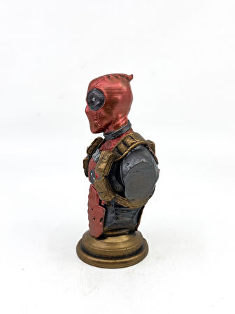 Deadpool Heykel Biblo