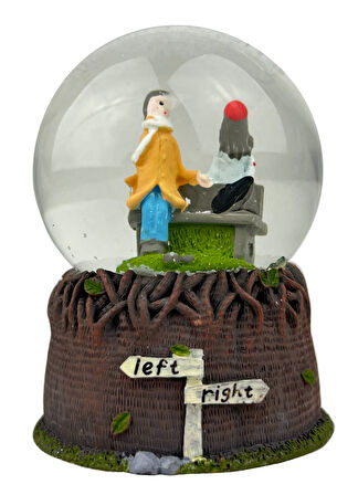 Bankta Oturan Aşıklar - Küçük Boy Işıklı Kar Küresi