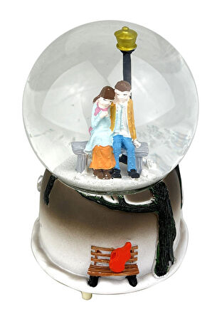 Sokak Lambası Altındaki Aşıklar Işıklı ve Müzikli Kar Küresi