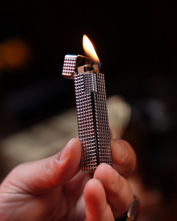 Caka Petra Serisi Benzinli Pirinç Çakmak - Petra Titan Silver