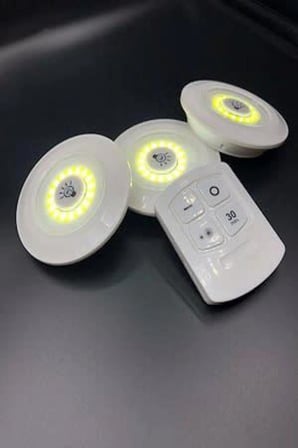 3lü Uzaktan Kumandalı Yapışkanlı Kablosuz Led Spot Lambalar Bx40
