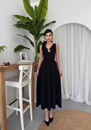 Late Yıldız Detaylı Elbise