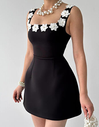 Alyosa Çiçek Detaylı Elbise