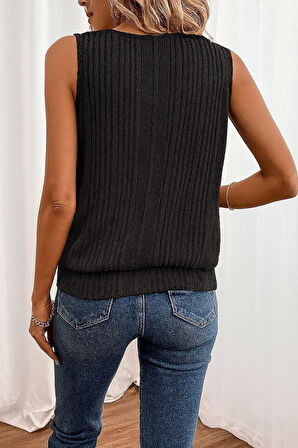 Kadın Sıfır Kollu Düğmeli Damla Yaka Detaylı Triko Bluz