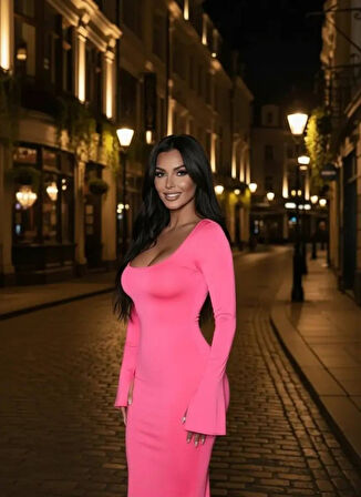 Kadın Uzun Kollu Kare Yaka Volanlı Manşet Detay Maxi Boy Elbise