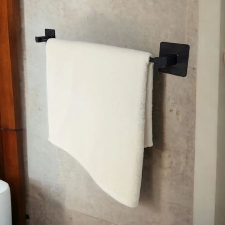 BiiShe® Kendiliğinden Yapışkanlı Siyah Çubuk Havluluk