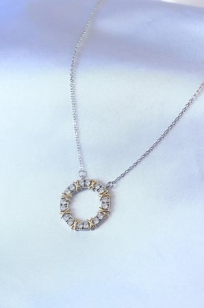 Mey İthalat® 316L Çelik Gümüş Renk Zirkon Taşlı Gold Detay Xoxo Kadın Kolye