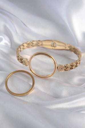 Mey İthalat® 316L Çelik Gold Renk Arpa İşleme Açılabilir Fanus Model Kadın Kelepçe