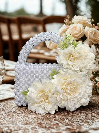 Beyaz Boncuk Gelin Çantası / Çiçek Detaylı Özel Tasarım Nikah, Söz ve Düğün Çantası
