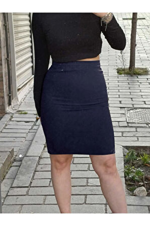 Kısa Arkadan Yırtmaçlı Astarlı Fermuarlı Düğmeli Portoriko Kumaş Kalem Etek