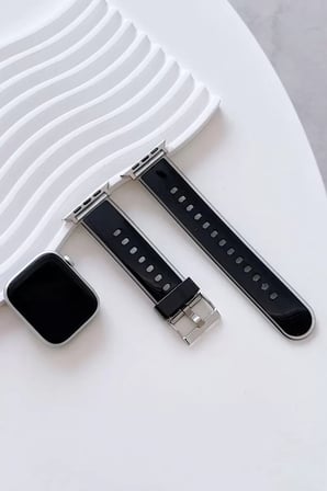 Movenchy Apple Watch 38mm Uyumlu Jelly Silikon Kordon - Siyah