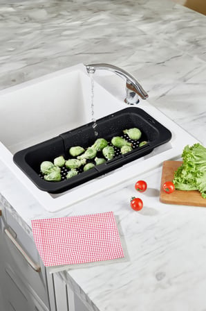 Bezos Professional Sürgülü Süzgeç Siyah Plastik (Açık 38.5 Cm Kapalı 34.5 Cm)