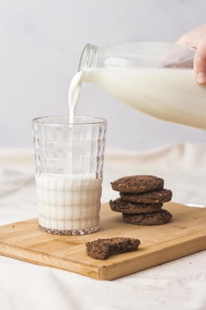 Allegra Şeffaf Akrilik Bardak | 400 ml Su, Meşrubat, Sunum ve Kahve Yanı İçin | Cam Değildir | Kırılmaya Dayanıklı Tekli