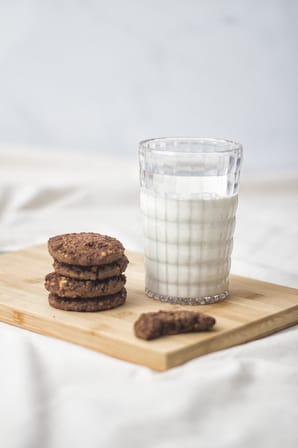 Allegra Şeffaf Akrilik Bardak | 400 ml Su, Meşrubat, Sunum ve Kahve Yanı İçin | Cam Değildir | Kırılmaya Dayanıklı Tekli
