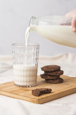 Allegra Şeffaf Akrilik Bardak | 400 ml Su, Meşrubat, Sunum ve Kahve Yanı İçin | Cam Değildir | Kırılmaya Dayanıklı Tekli