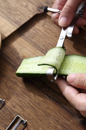 Paslanmaz Çelik Yan Soyacak 16 cm Renkli Sebze ve Meyve Soyacağı