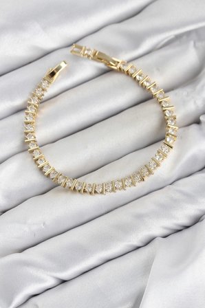 CM Şerit Model Zirkon Taşlı VIP Seri Gold Renk Pirinç Kadın Bileklik