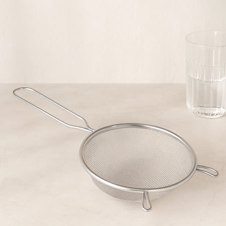 Tel Süzgeç 18 cm Metal Saplı Kulaklı