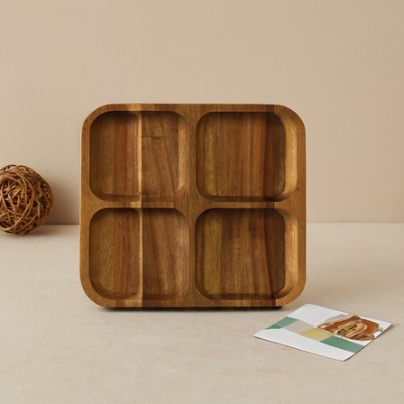 Akasya Ahşap 4 Bölmeli Kare Servis Tepsisi 20x20x1.4 cm