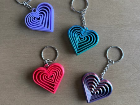 3D Baskı Kalp Fidget Anahtarlık - Hareketli Stres Oyuncağı ve Çanta Süsü-Pembe