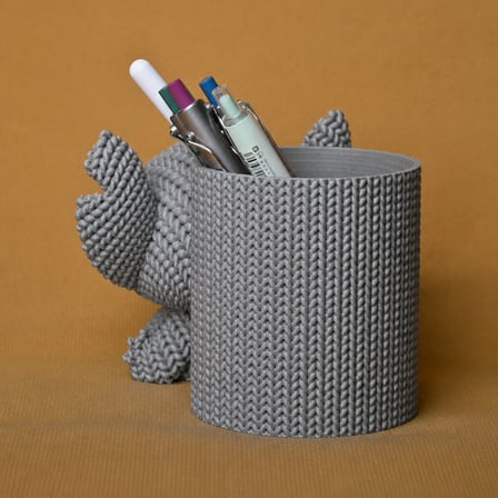 3D Baskı Knitted Kalemlik - Sevimli Karakterli Masaüstü Kalem Organizeri-Gri