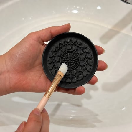 3D Baskı Makyaj Fırçası Temizleme Pedi - Desenli Aparat-Siyah