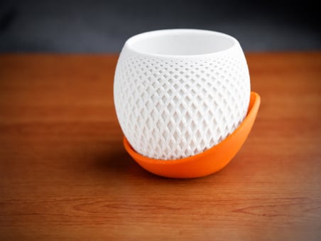 3D Baskı Küre Saksı - Kafes Dokulu İki Parçalı Dekoratif Saksı - Beyaz-Turuncu