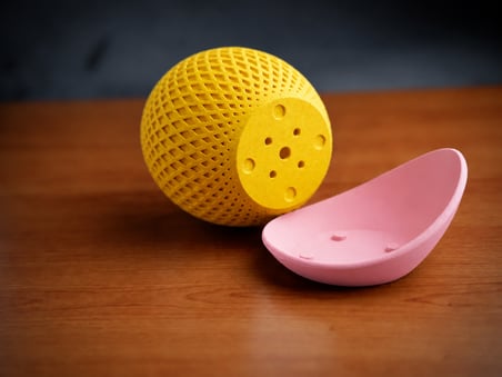 3D Baskı Küre Saksı - Kafes Dokulu İki Parçalı Dekoratif Saksı - Sarı-Pembe