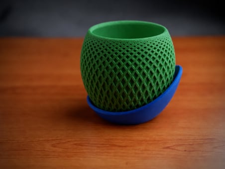 3D Baskı Küre Saksı - Kafes Dokulu İki Parçalı Dekoratif Saksı - Yeşil-Mavi