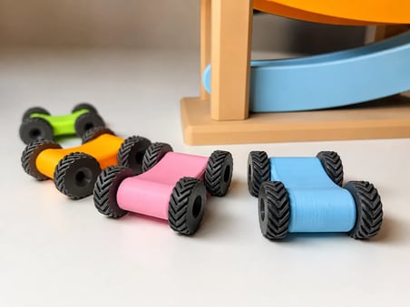 3D Baskı Kaydıraklı Araba Pisti - 4 Katlı Mini Araba Yarış Rampası, Bebek ve Çocuk Oyuncağı Seti (4 