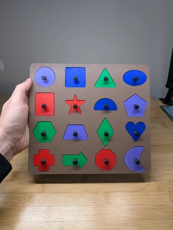 3D Baskı İngilizce Etiketli Şekil Tanıma Puzzle Tahtası - 16 Geometrik Şekil, Bilişsel Gelişim ve Ke
