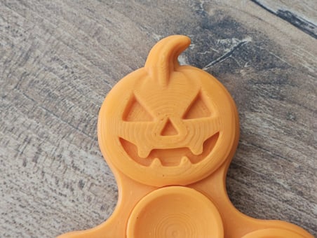 3D Baskı Balkabağı Yarasa ve Kurukafa Figürlü Fidget Spinner Turuncu