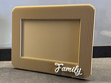 3D Baskı Japandi Tarzı Çizgili Fotoğraf Çerçevesi 10x15 cm Masaüstü Yatay Çerçeve Bej