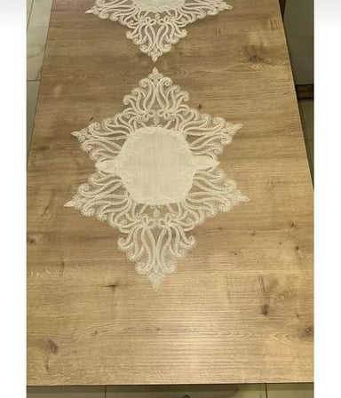 Gülseda - Model 5 Parça Keten Masa Örtüsü Runner Seti Çeyizlik Salon Takımı
