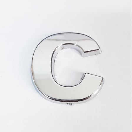 C Harfi 3,75 cm Krom Yapışkanlı