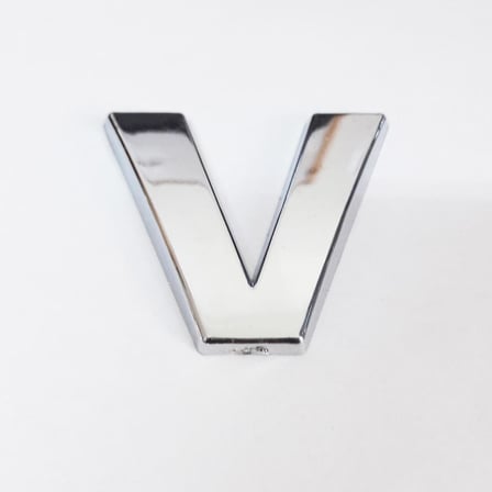 V Harfi 3,75 cm Krom Yapışkanlı