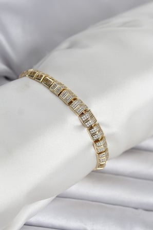 Xuping Zirkon Taşlı Gold Renk Kadın Bileklik