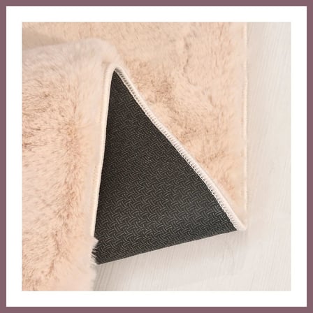 Bezos YoudayHomeCollection Tavşan Poly Peluş Halı Model Oturma Odası Halısı · EBAT: 80X80 BZSS