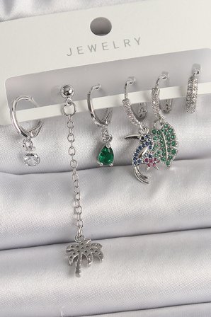 Pirinç Gümüş Renk Sallantı Zirkon Taşlı Ağaç Figür Çoklu Kadın Küpe Seti