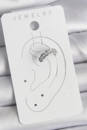 Pirinç Gümüş Renk Zirkon Taşlı Kıkırdak Model Kadın Küpe