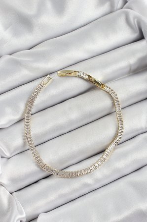 Pirinç Zirkon Taşlı İnce Su Yolu Model Gold Renk Kadın Bileklik
