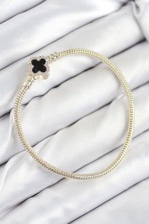 Pirinç Charm Zirkon Taşlı Yonca Model Gold Renk Kadın Bileklik